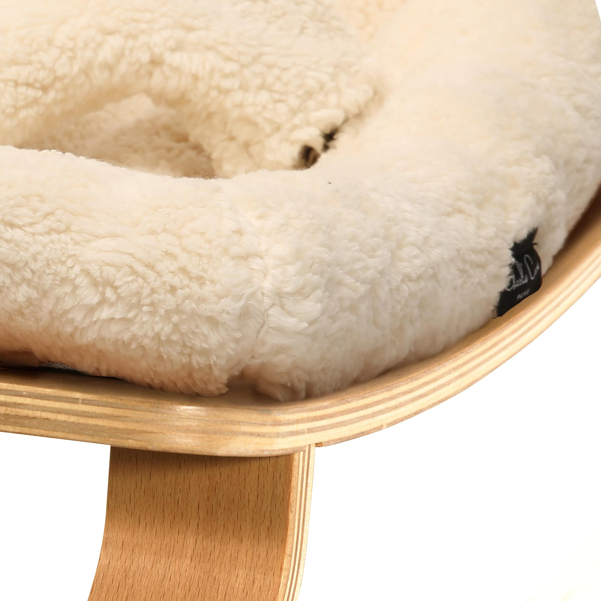 Levo Beech Baby Rocker with Teddy Fur Milk Cushion